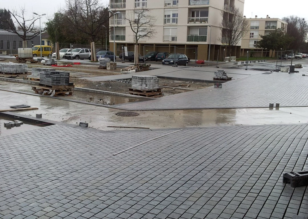 Paving Mechanized Cobblestones